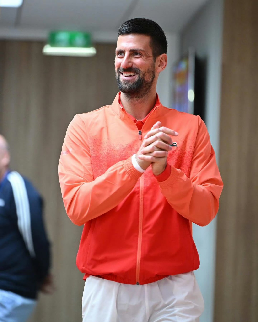 AYX-关于德约科维奇回归赛场,战术调整首场状态亮眼,老鹰观众沸腾!的信息