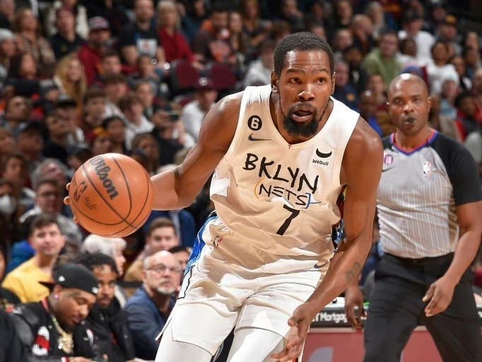 AYX-包含杜兰特连续十场比赛得分超过精彩发挥，公牛挑战极限！的词条